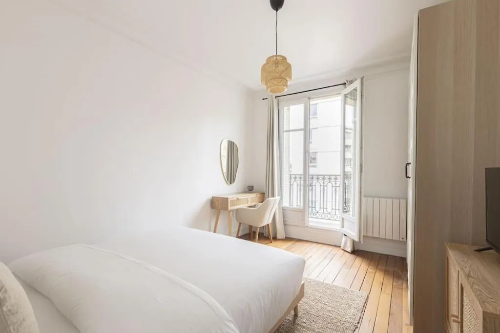 Apartment 1 Bedroom # Paris 14 # Alesia France