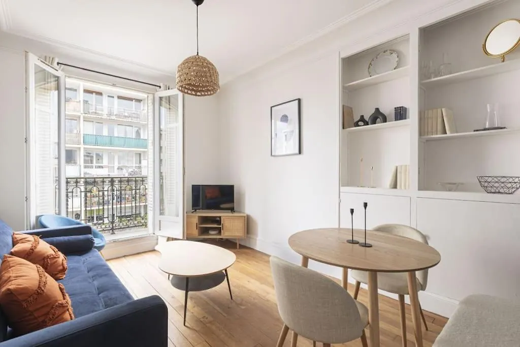 Apartment 1 Bedroom # Paris 14 # Alesia 0*,  Γαλλία